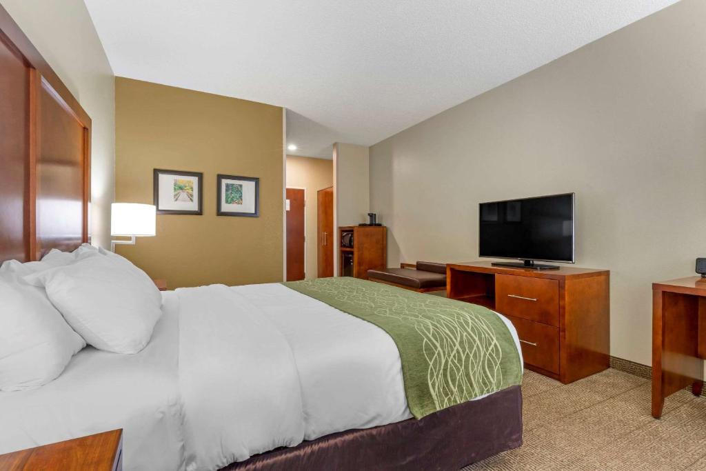 Comfort Inn & Suites Lenoir Hwy 321 Northern Foothills image 18